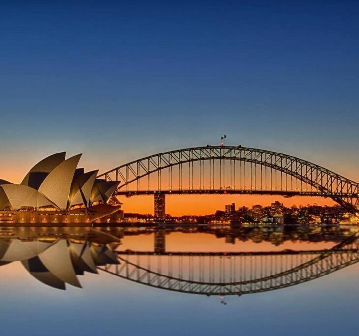 Location! Darlinghurst - Balcony - Ac Apartment *