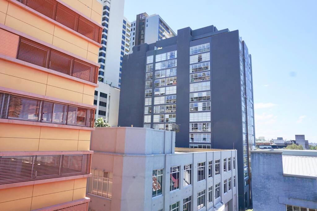 Location! Darlinghurst - Balcony - Ac Apartment Sydney